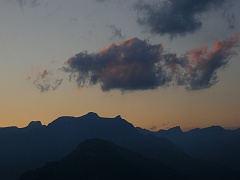 Tramonto: si riconoscono Cistella e la Rossa